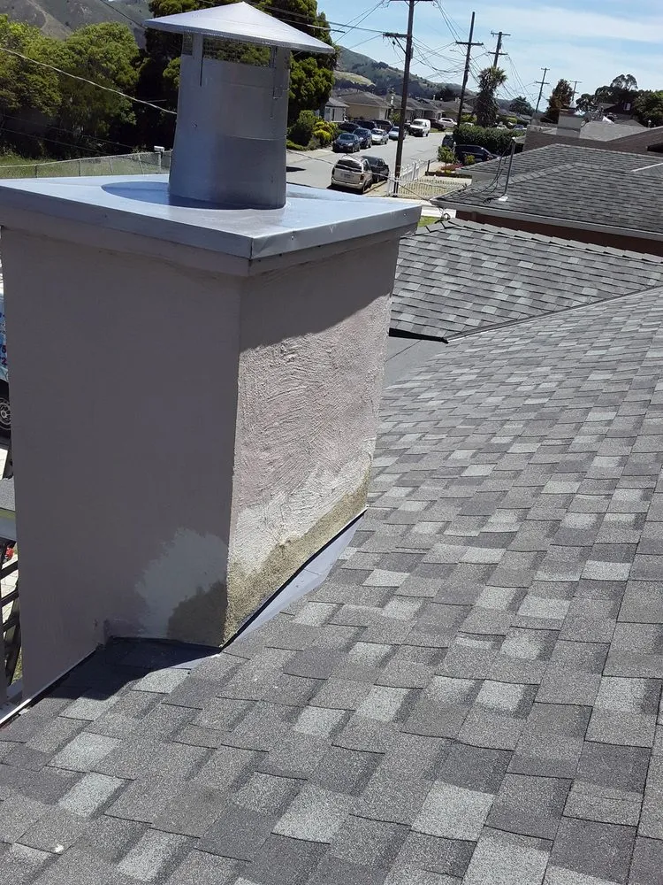 Slide of Roofing Leivas