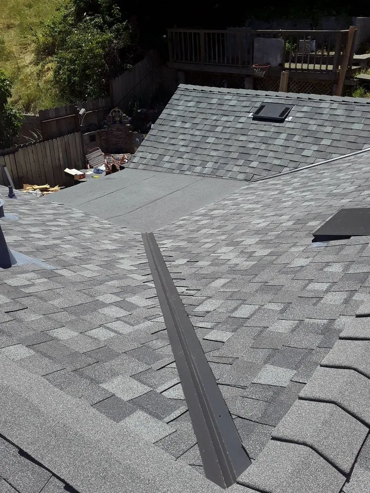 Slide of Roofing Leivas