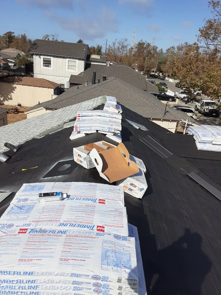 Slide of Roofing Leivas