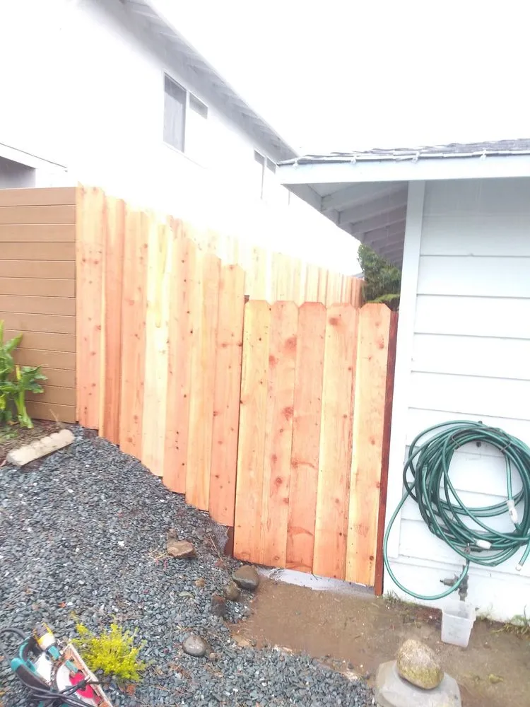 Slide of Roofing Leivas