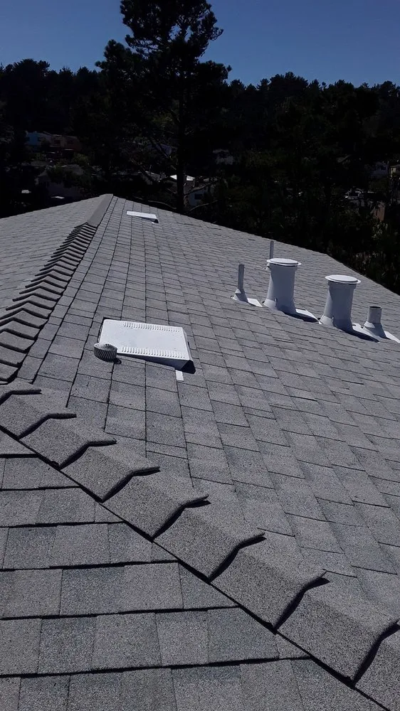 Slide of Roofing Leivas