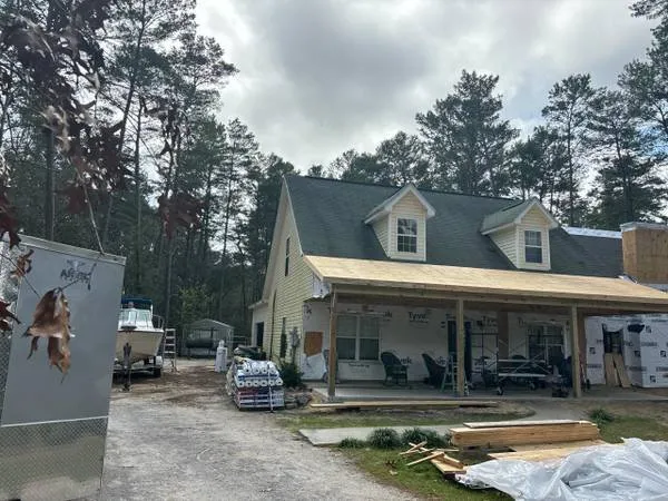 Slide of Roofing Monge renovación