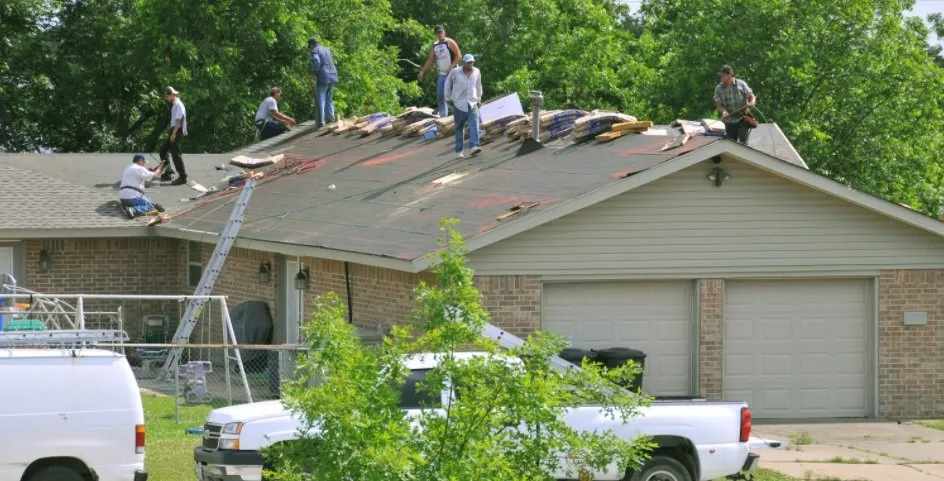 Slide of Roofing Parma