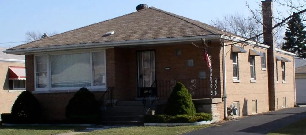 Slide of Roofing Parma