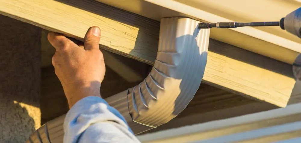 Slide of Roofing Parma