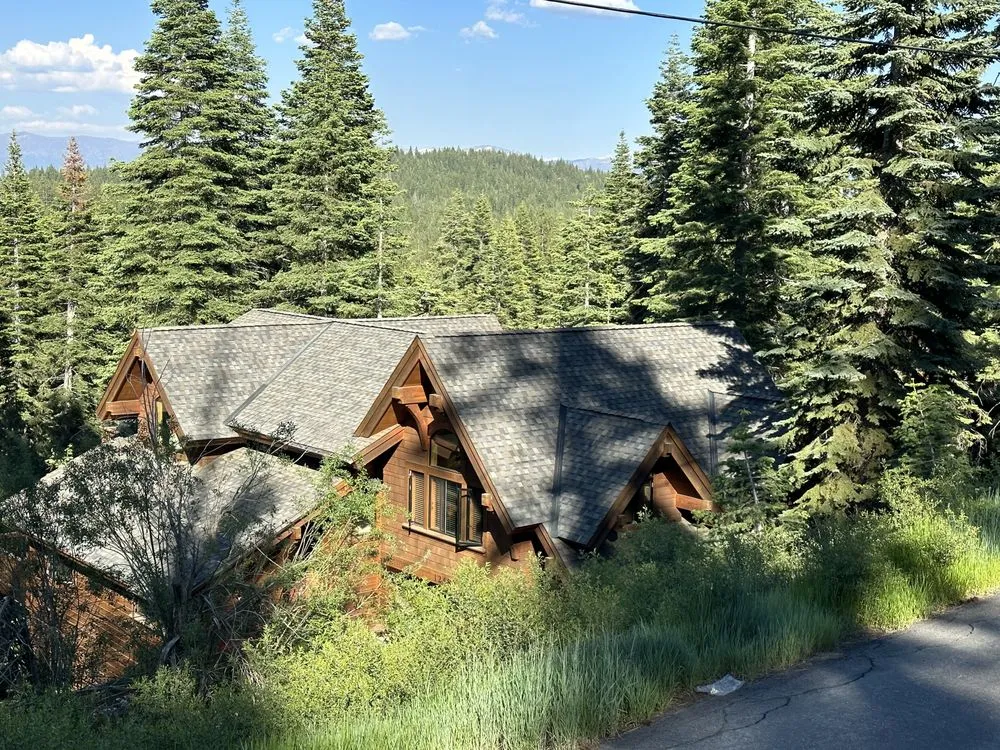 Slide of Roofing Pro's