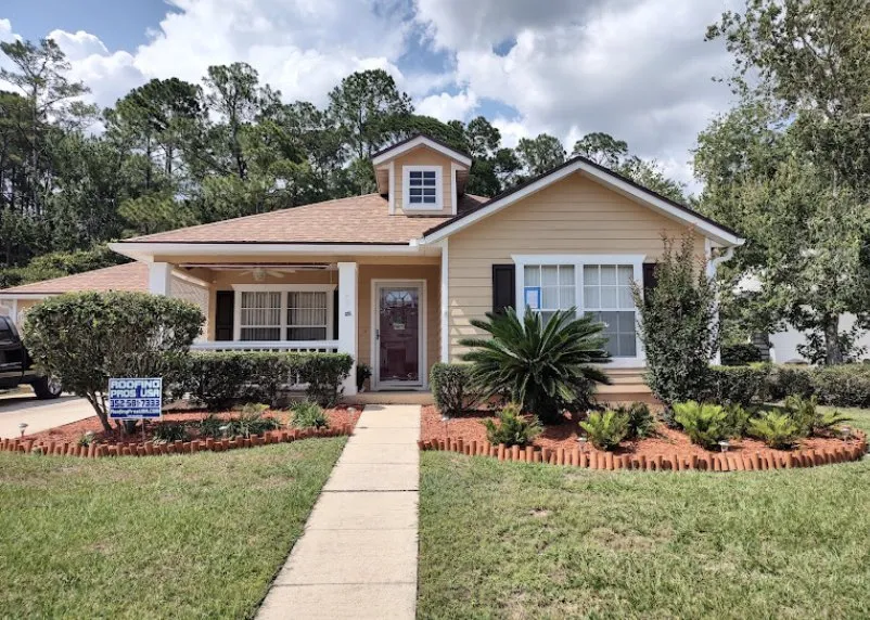 Slide of Roofing Pros USA