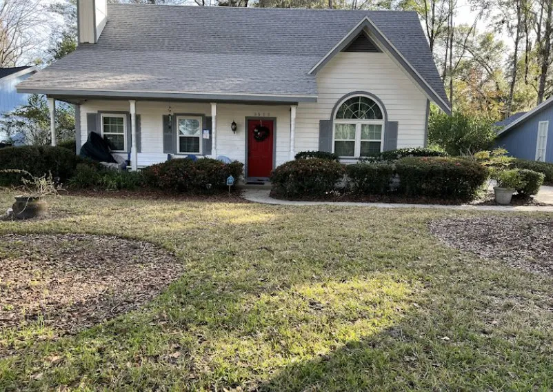 Slide of Roofing Pros USA