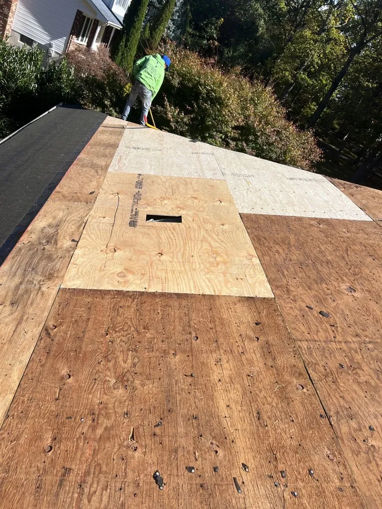 Slide of Roofing Rc Builder