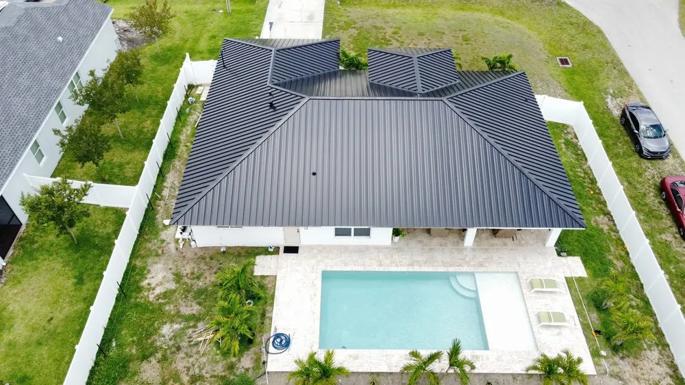 Slide of Roofing Reina