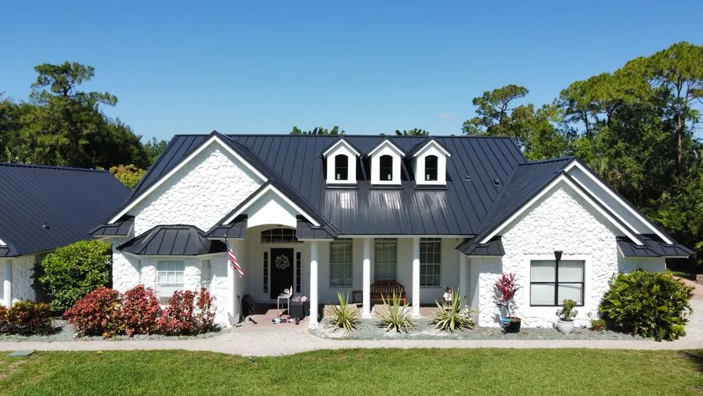 Slide of Roofing Reina