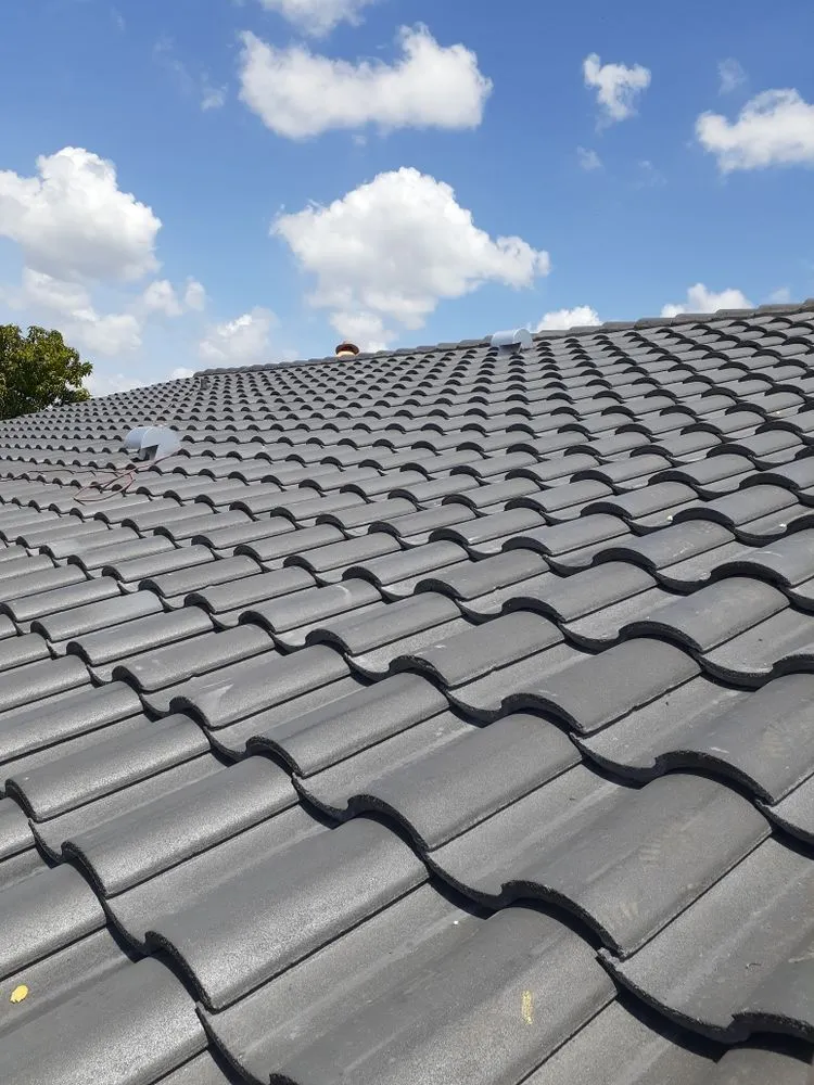 Slide of Roofing Royale