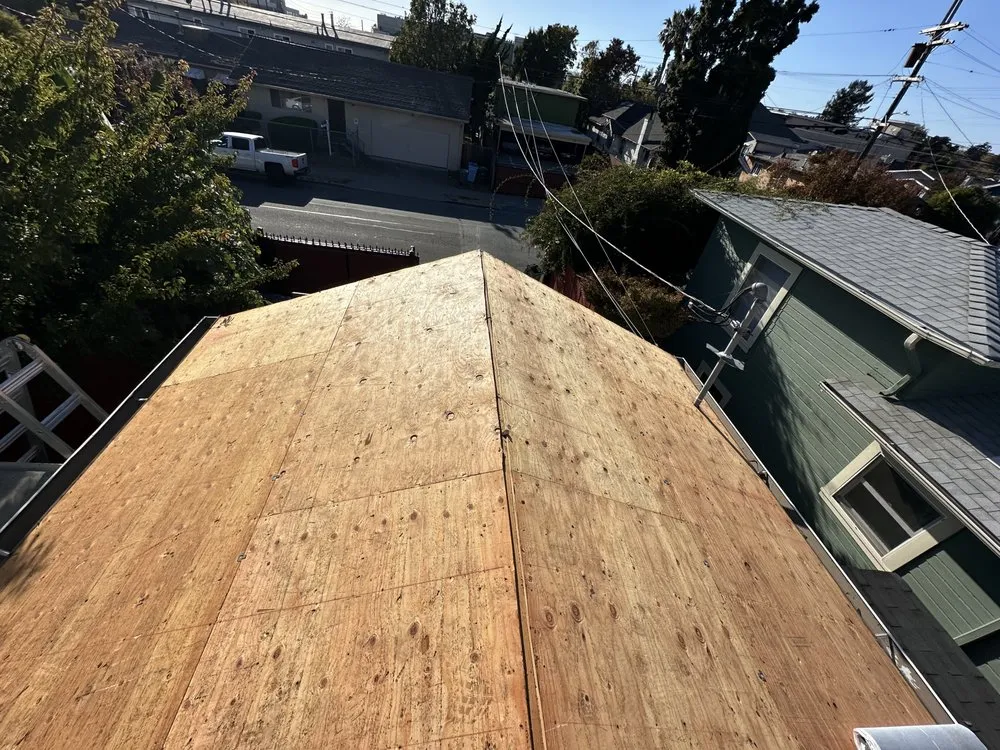 Slide of Roofing Service M&M