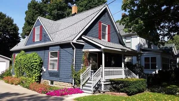 Slide of Roofing Service Specialists