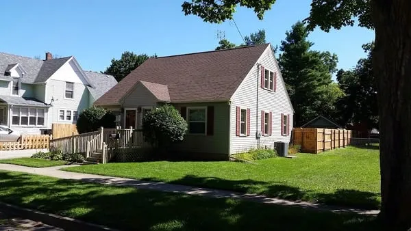 Slide of Roofing Service Specialists