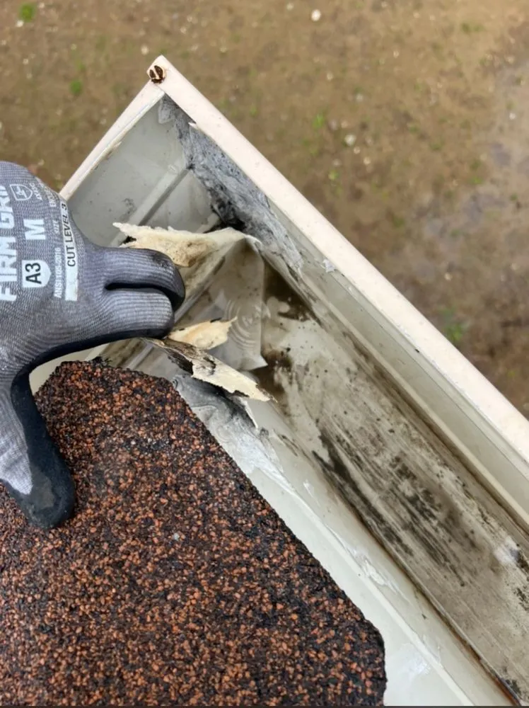 Slide of Roofing Service’s