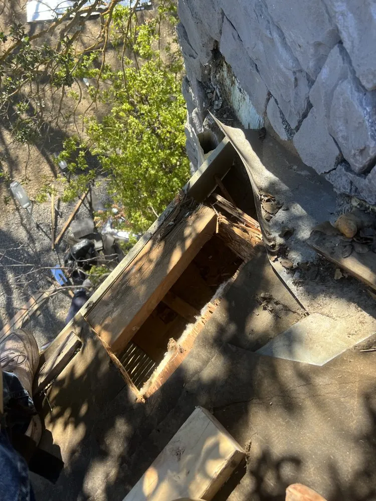 Slide of Roofing Service’s