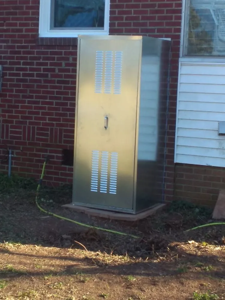 Slide of Roofing Specialist