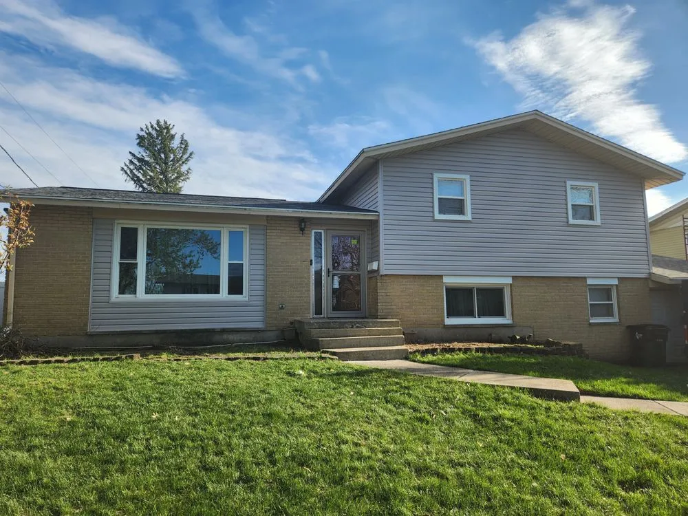 Slide of Roofing Staff & Remodeling