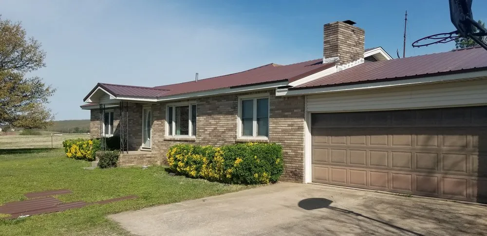 Slide of Roofing Supreme