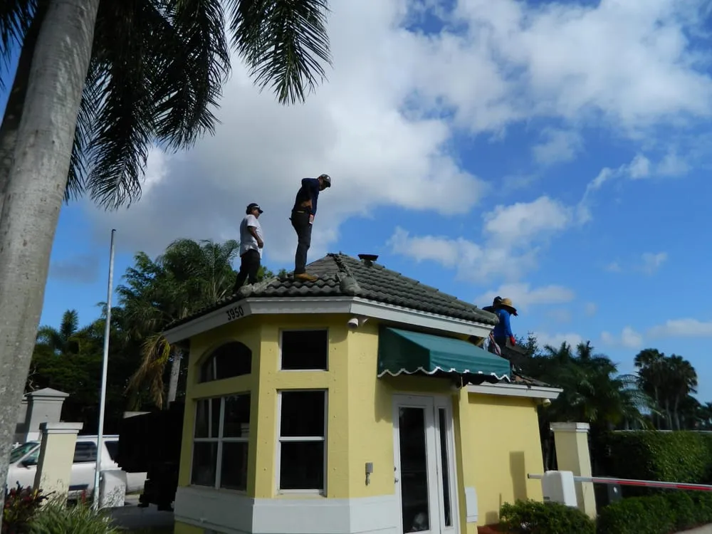 Reliable roof repair for fast service in Wellington,, FL by Roofing Systems of Florida