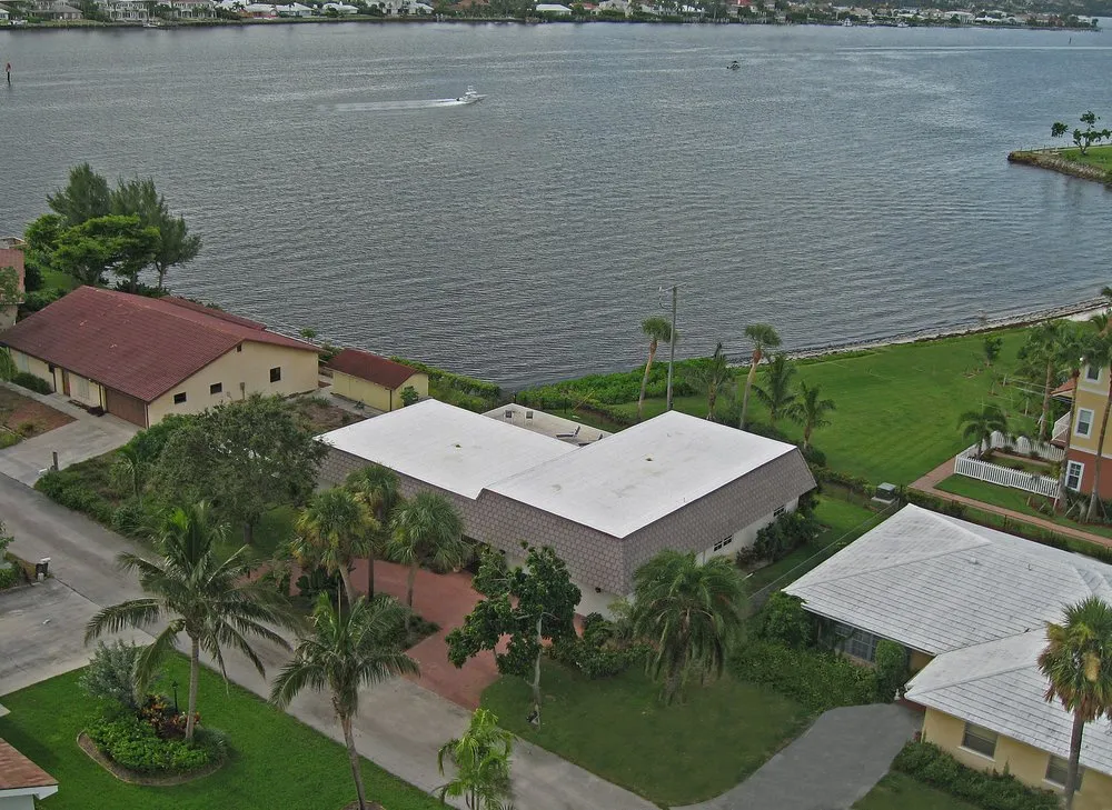 Top-rated flat roof repair after storm damage across Perth, FL - Roofing Team
