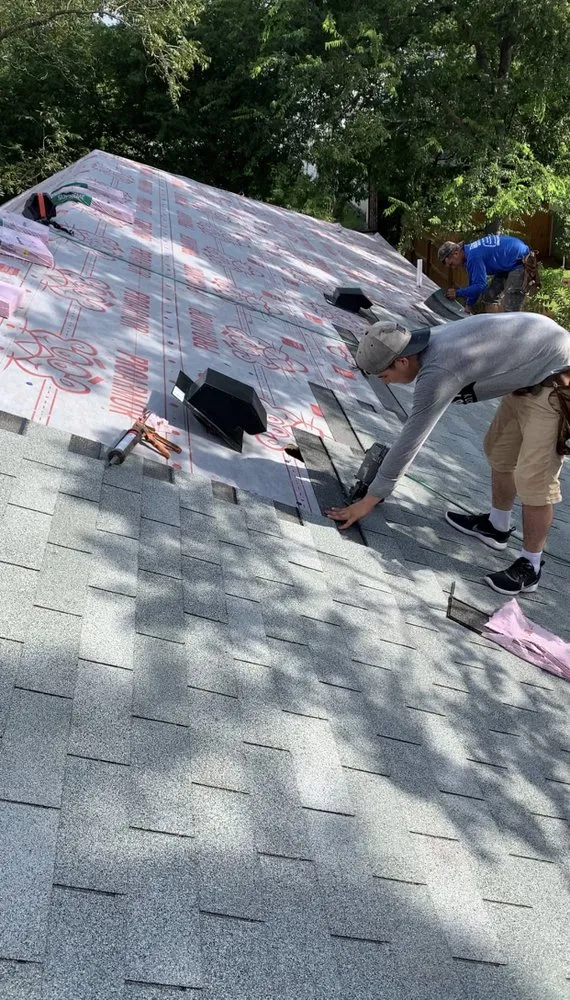 Slide of Roofing United