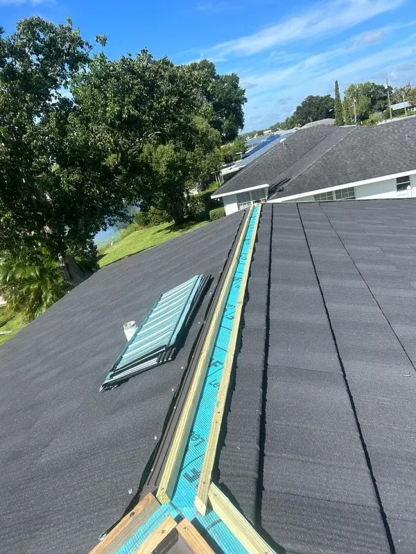 Trusted flat roof repair experts serving St Petersburg, FL - Roofing.Co & Air