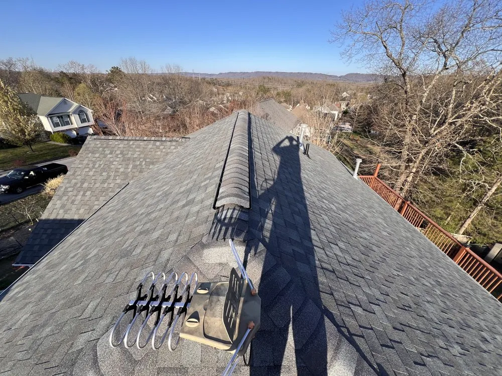 Slide of RoofingCo.com