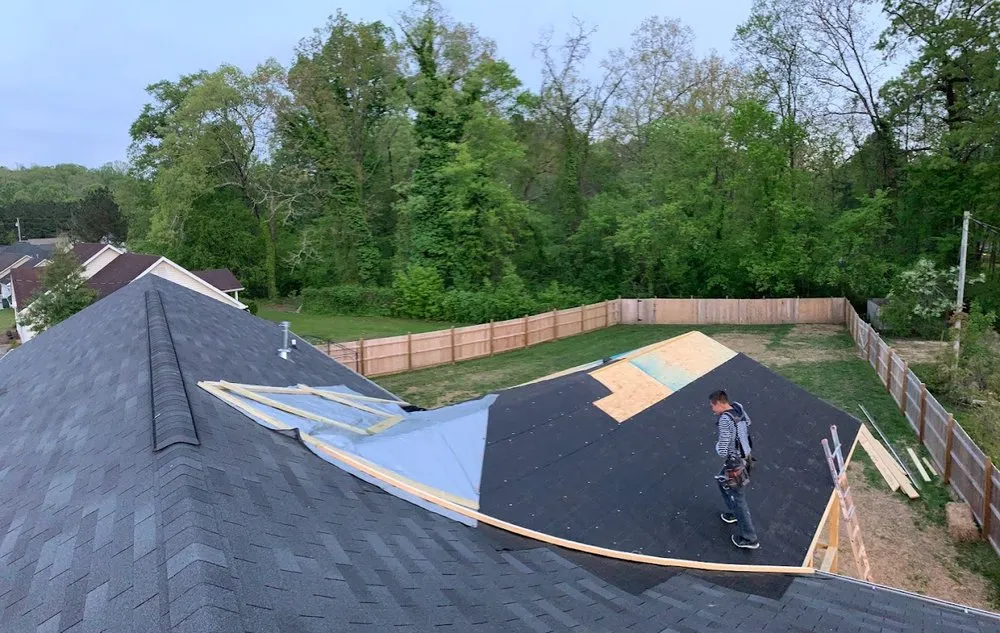 Slide of RoofingCo.com