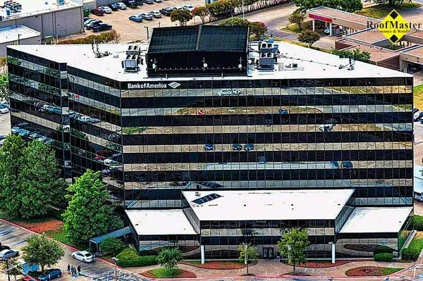 Roofmaster Maintenance & Roofing Logo