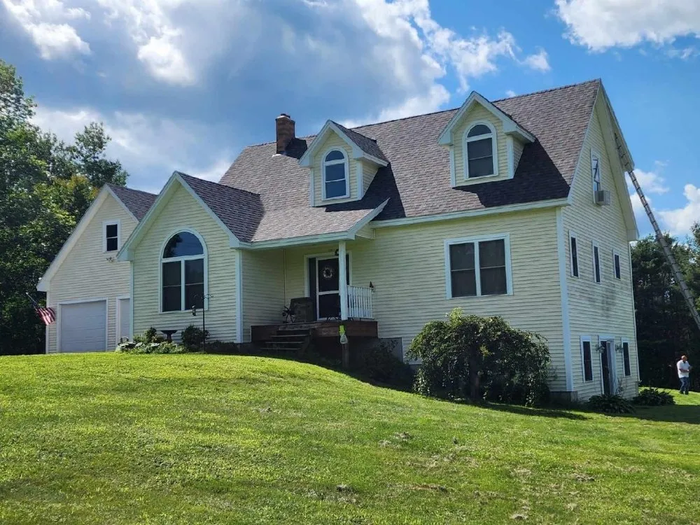 Slide of Roofshare Me