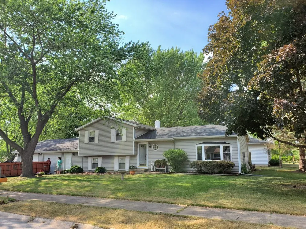 Slide of Rooftech Construction