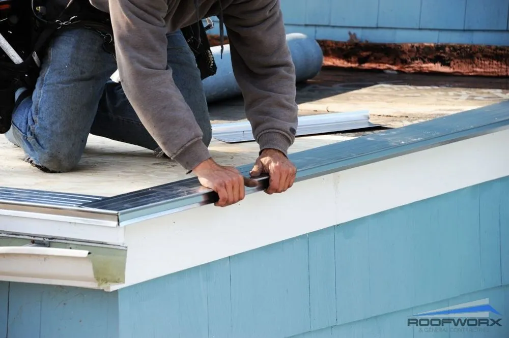 Slide of Roofworx & General Contracting