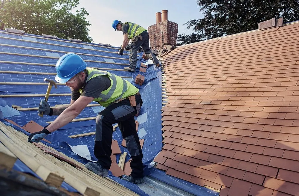 Slide of Roosevelt Roofing