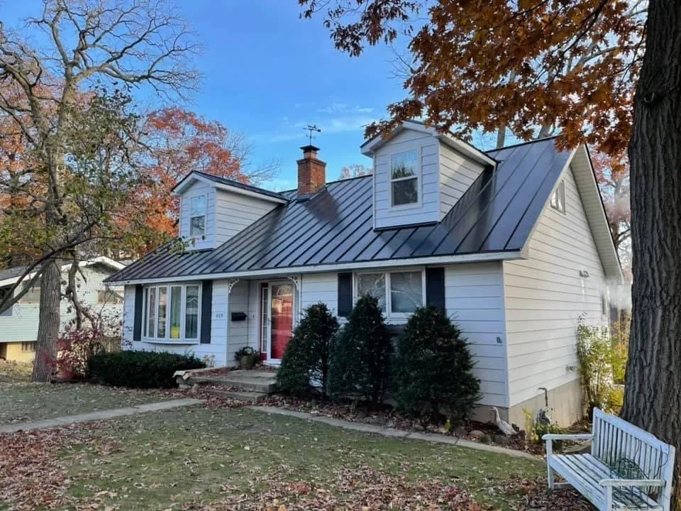 Slide of Rosales Exteriors service