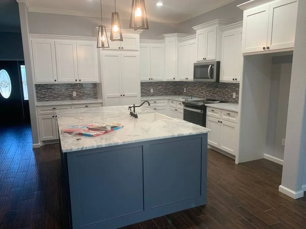 Slide of Rosas Construction