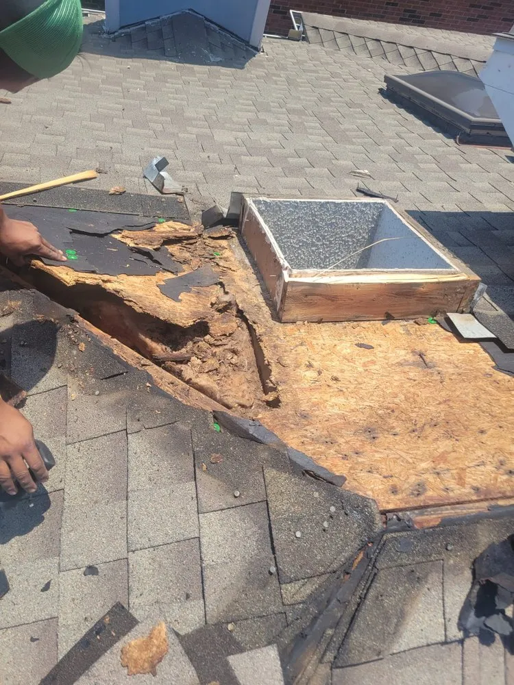 Slide of Rosas Roof & Floors