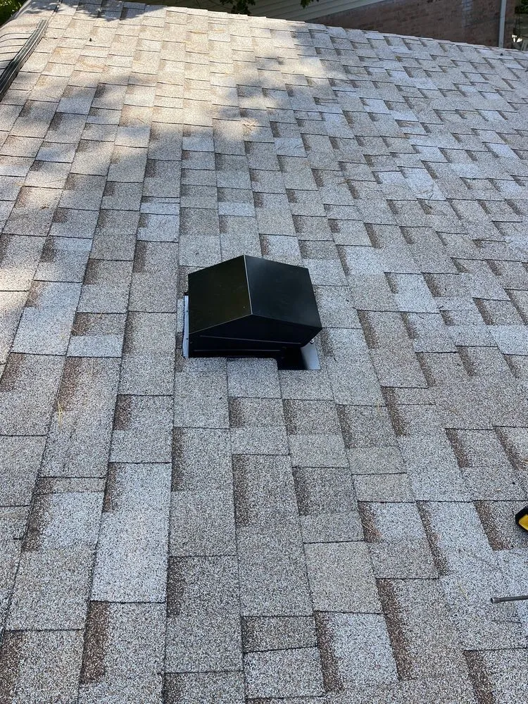 Slide of Rosas Roofing