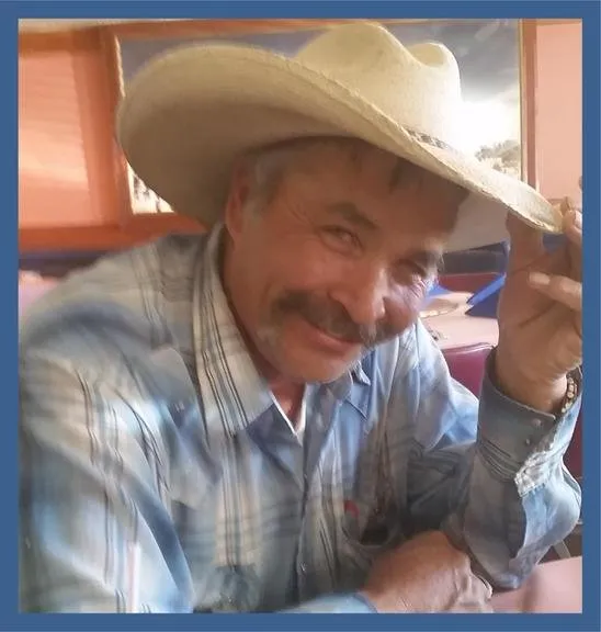 Slide of Rosas Roofing