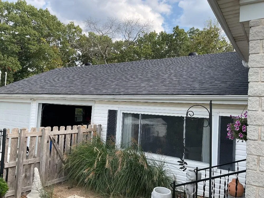 Licensed residential roofing service in St Clair, MO - Rose Exteriors