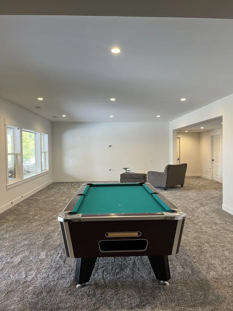 Slide of Rosegold Construction