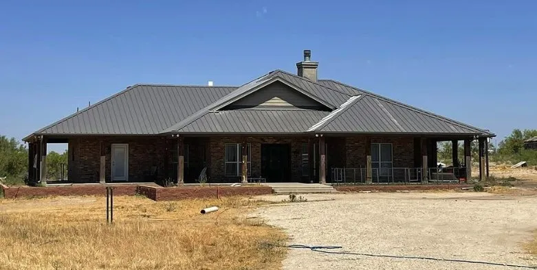 Slide of Rosillo Brothers Roofing
