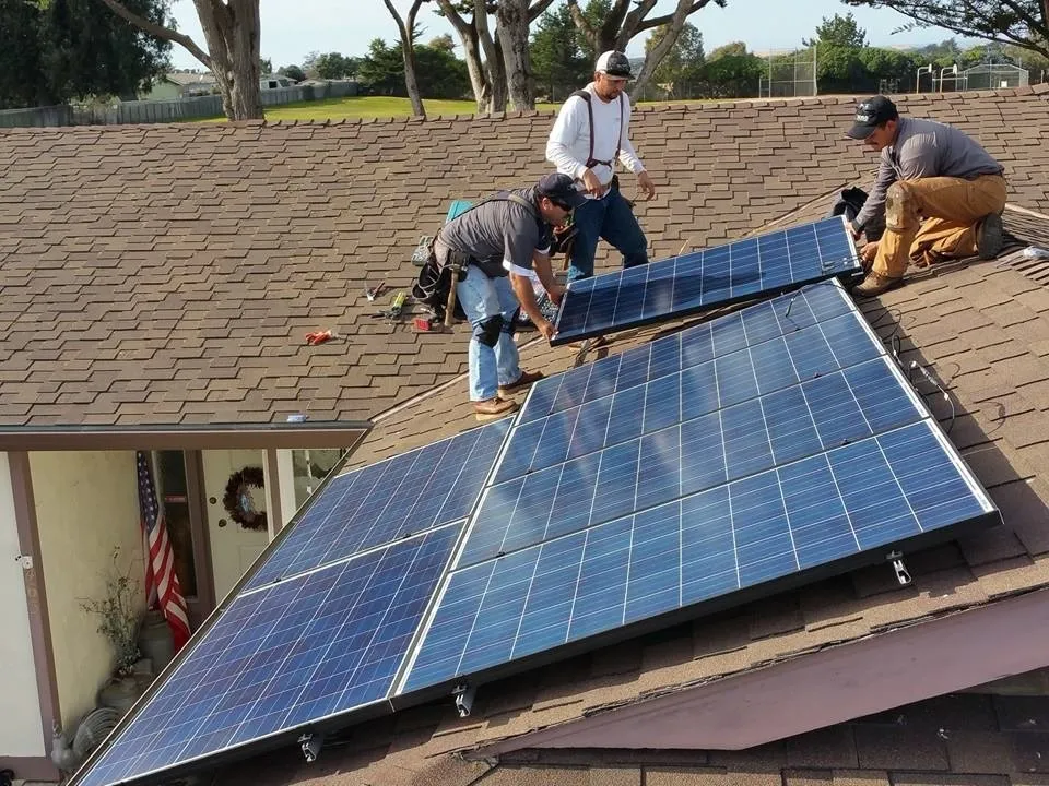 Slide of Ross Roofing & Construction