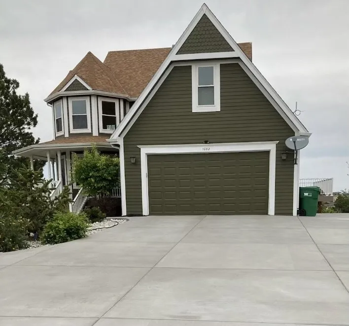 Slide of Rossignol Roofing