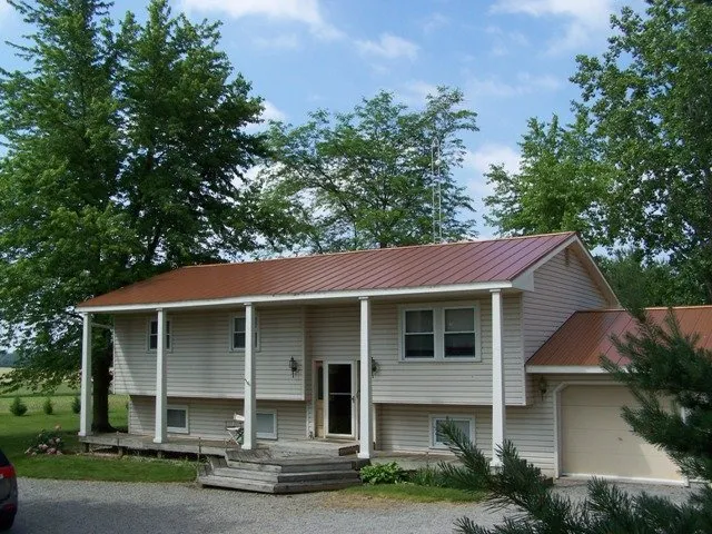 Slide of Roszman Roofing and Remodeling