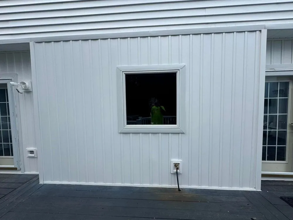 Slide of Roy Custom Exteriors