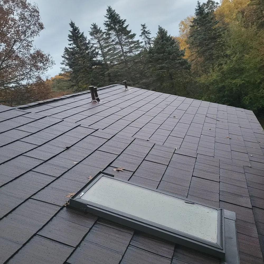 Slide of Roy Custom Exteriors