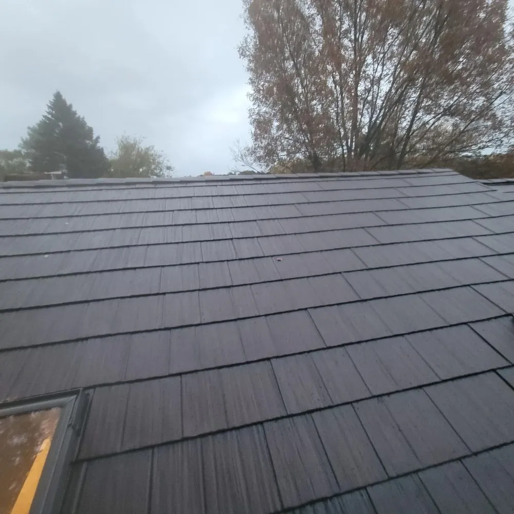 Slide of Roy Custom Exteriors