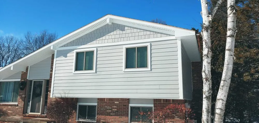 Slide of Roy Custom Exteriors